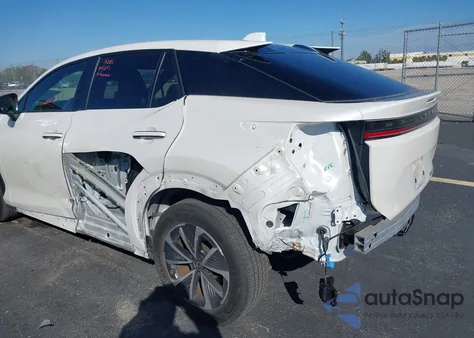 2024 Lexus Rz 300E Premium z USA, uszkodzony, nr VIN JTJABABB0RA003620